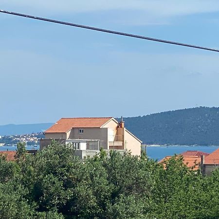 Apartment Milena Kastela Mit Whirlpool Kültér fotó