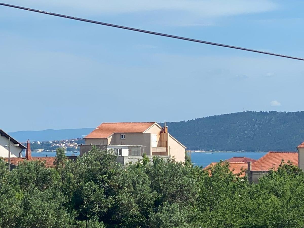 Apartment Milena Kastela Mit Whirlpool Kültér fotó