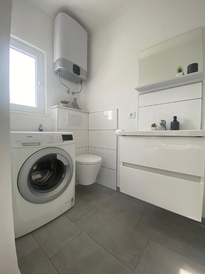 Apartment Milena Kastela Mit Whirlpool Kültér fotó