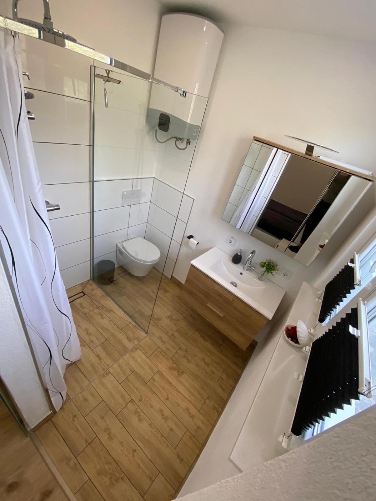 Apartment Milena Kastela Mit Whirlpool Kültér fotó